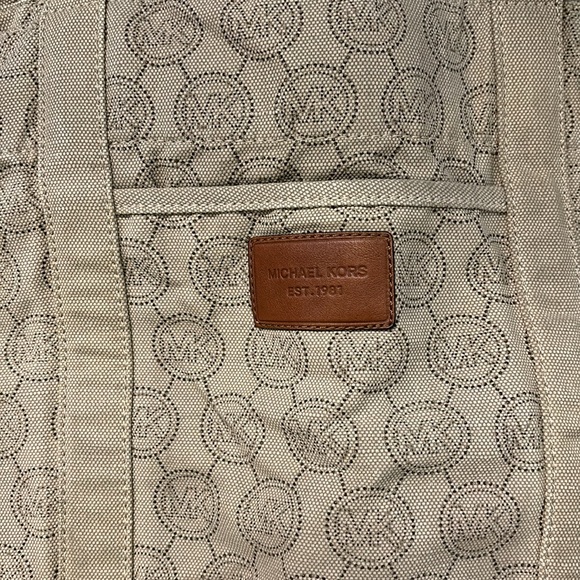 Michael Kors canvas tote - Picture 3 of 4